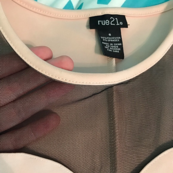 Light pink party dress - Picture 3 of 3